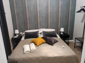 Lory's room